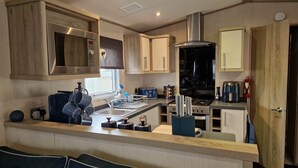 Unclassified image, 5 of 22, button - Contemporary Holiday Home, Tarka Park, Barnstaple (Barnstaple)