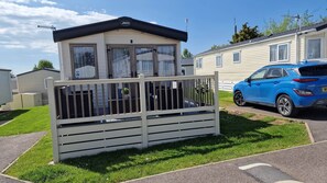 Exterior - Contemporary Holiday Home, Tarka Park, Barnstaple (Barnstaple)