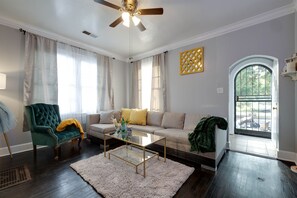 スマートテレビ、書庫