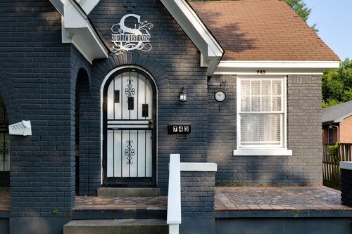 Midtown Home Away From Home ShellCrestCorp 743