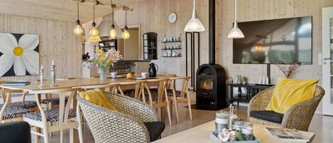 تناول الطعام