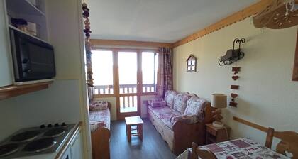 APPARTEMENT STYLE MONTAGNARD AU PIEDS DES PISTES 5 COUCHAGES