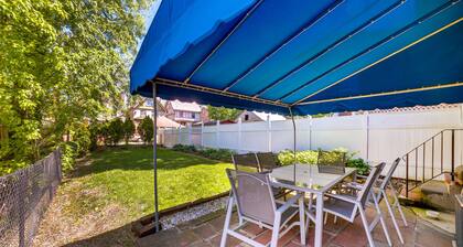 4 Mi to Downtown Pittsburgh: Family Home w/ Patio