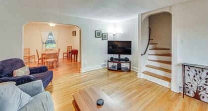 4 Mi to Downtown Pittsburgh: Family Home w/ Patio