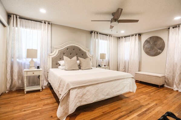 4 bedrooms, iron/ironing board, travel cot, free WiFi