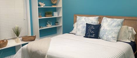 3 bedrooms, travel cot, free WiFi, bed sheets