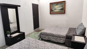 2 quartos, ferros/tábuas de passar roupa, Wi-Fi de cortesia