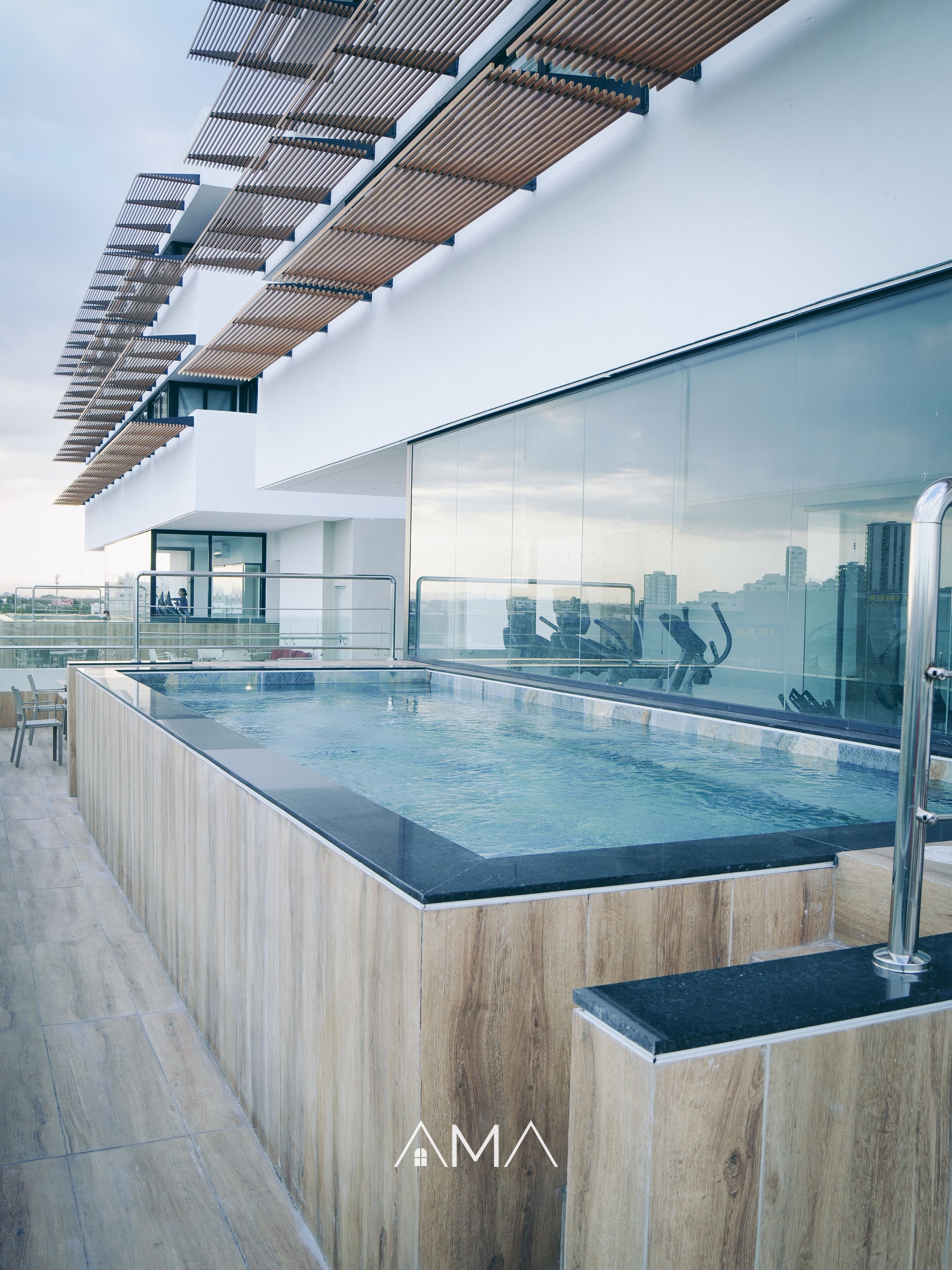 Outdoor pool, a heated pool