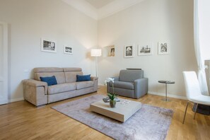 TV - Apartments Florence - Beautiful & Modern Repubblica  (Firenze)