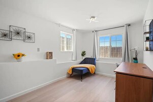 Apartamento luxo | Ferros/tábuas de passar roupa, Wi-Fi de cortesia