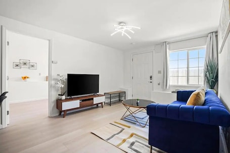 Deluxe Apartment | Living area