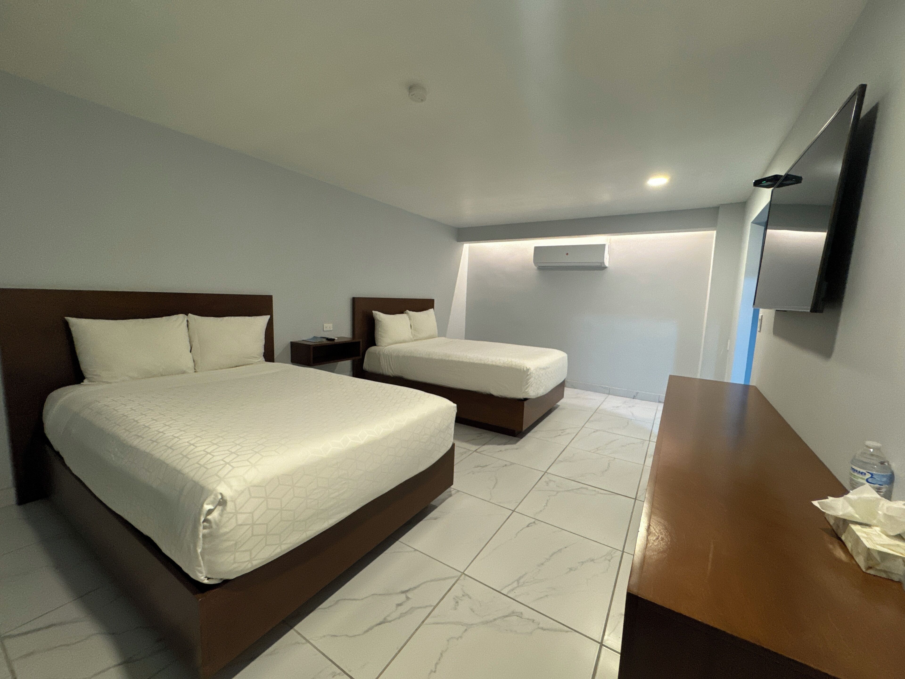 高級雙人房 | 獨特裝潢、布置獨特、免費無線上網、床單