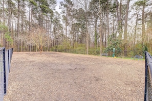 Apartment (2 Bedrooms) | Interior - Contemporary Townhome ~ 7 Mi to Dtwn Raleigh! (Raleigh)