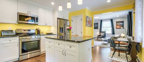 House (2 Bedrooms) | Interior