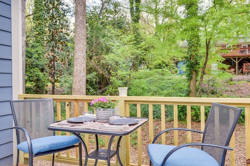 Beautiful Raleigh Cottage Rental: 5 Mi to Downtown