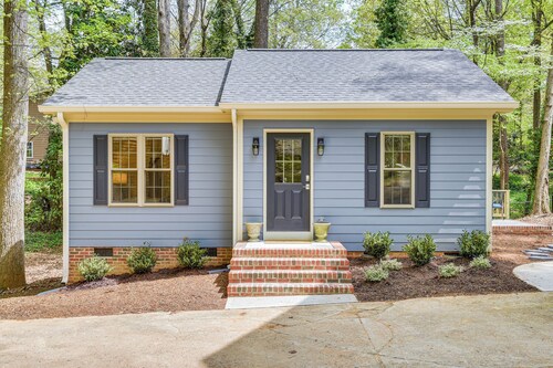 Beautiful Raleigh Cottage Rental: 5 Mi to Downtown