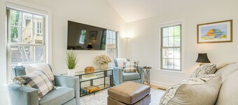 Beautiful Raleigh Cottage Rental: 5 Mi to Downtown