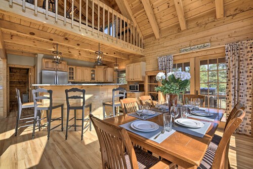 Lazy Beaver Lodge Pagosa Cabin w/ Deck, Fire Pit