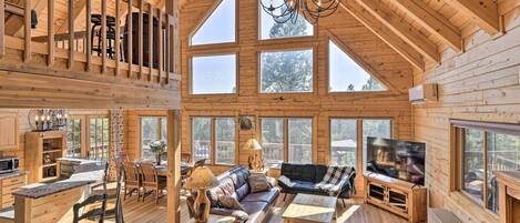 House (4 Bedrooms) | Front of property