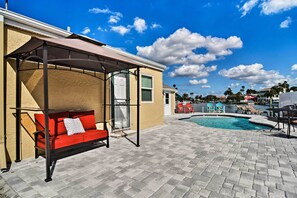House (3 Bedrooms) | Interior - Bayside Pad w/ Pool Access & Dock: 1/2 Mi to Beach (Indian Rocks Beach)