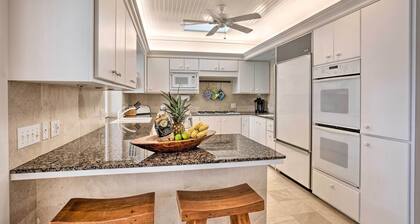 Upscale Kailua Getaway: Steps to Swim Beach!