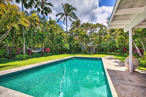 Upscale Kailua Getaway: Steps to Swim Beach!
