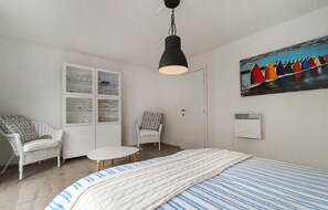 2 slaapkamers, reisbedje, gratis wifi, beddengoed