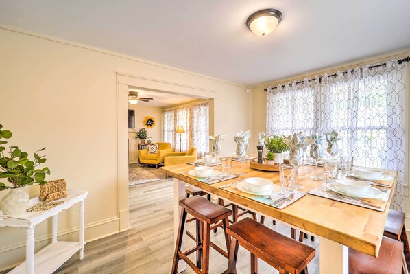 House (4 Bedrooms) | Interior