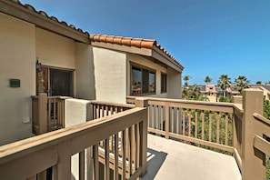 Apartment (1 Bedroom) | Interior - Kailua-kona Condo: Ocean Views, Pool & Spa Access (Kailua-Kona)
