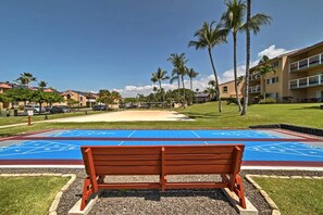 Apartment (1 Bedroom) | Interior - Kailua-kona Condo: Ocean Views, Pool & Spa Access (Kailua-Kona)