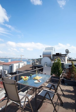 Family Apartment | Terrace/patio - Galata Nazapart (Istanbul)