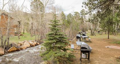 Gorgeous 2-Bedroom Modern Rustic Cabin with Views Cabin 1