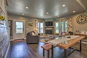 House (3 Bedrooms) | Interior - Sierra Sunset Inn - 3 Miles to Placerville! (Diamond Springs)