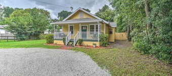 Family Home: Walk to Downtown & Stetson Univ!