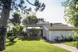 Exterior - S315 - Sirolo, single villa with panoramic garden (Montefreddo)