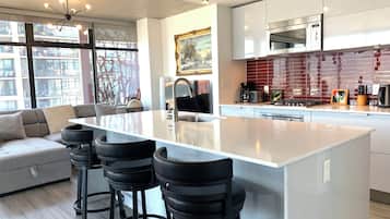 微波炉、烤箱、炉灶、洗碗机