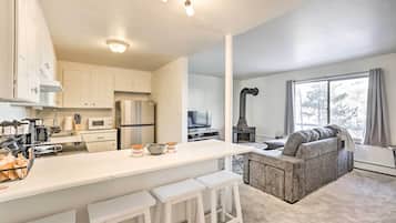 Apartment (1 Bedroom) | Interior