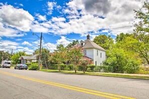 House (3 Bedrooms) | Interior - Historic Home Near Bathhouse Row in Hot Springs! (Hot Springs)