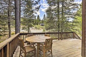 House (3 Bedrooms) | Interior - Game Room: Mountain Chalet 5 Mi to Donner Lake (Truckee)