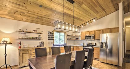 Game Room: Mountain Chalet 5 Mi to Donner Lake