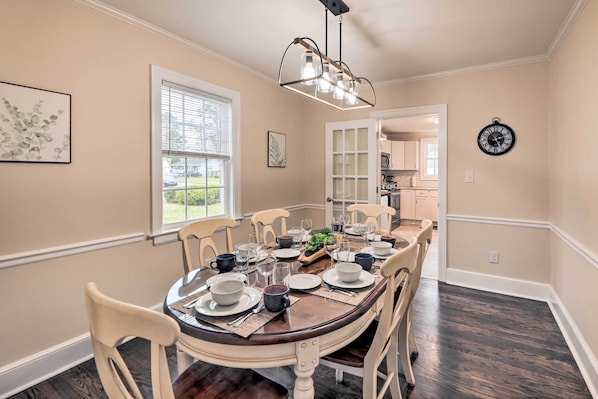 House (3 Bedrooms) | Dining