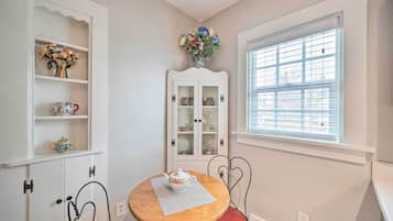 Cottage (1 Bedroom) | Interior