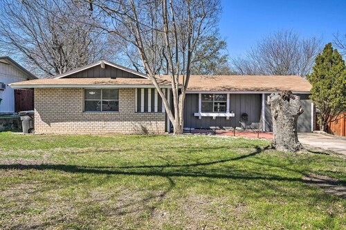 San Antonio Home 9 Mi to Downtown!