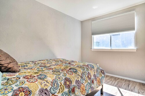 San Antonio Home 9 Mi to Downtown!