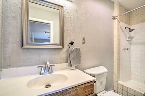 House (4 Bedrooms) | Interior - San Antonio Home 9 Mi to Downtown! (San Antonio)