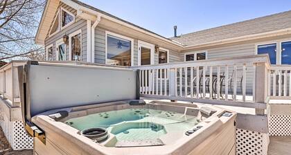 Charming Buena Vista Home w/ Hot Tub + Deck!