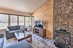 House (3 Bedrooms) | Interior - Charming Buena Vista Home w/ Hot Tub + Deck! (Buena Vista)