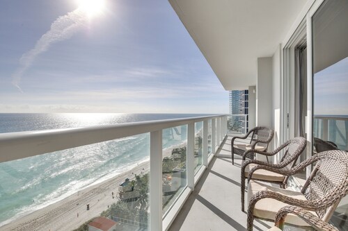 Sunny Isles Beach Retreat w/ Resort Perks!