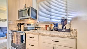 Apartment (1 Bedroom) | Interior