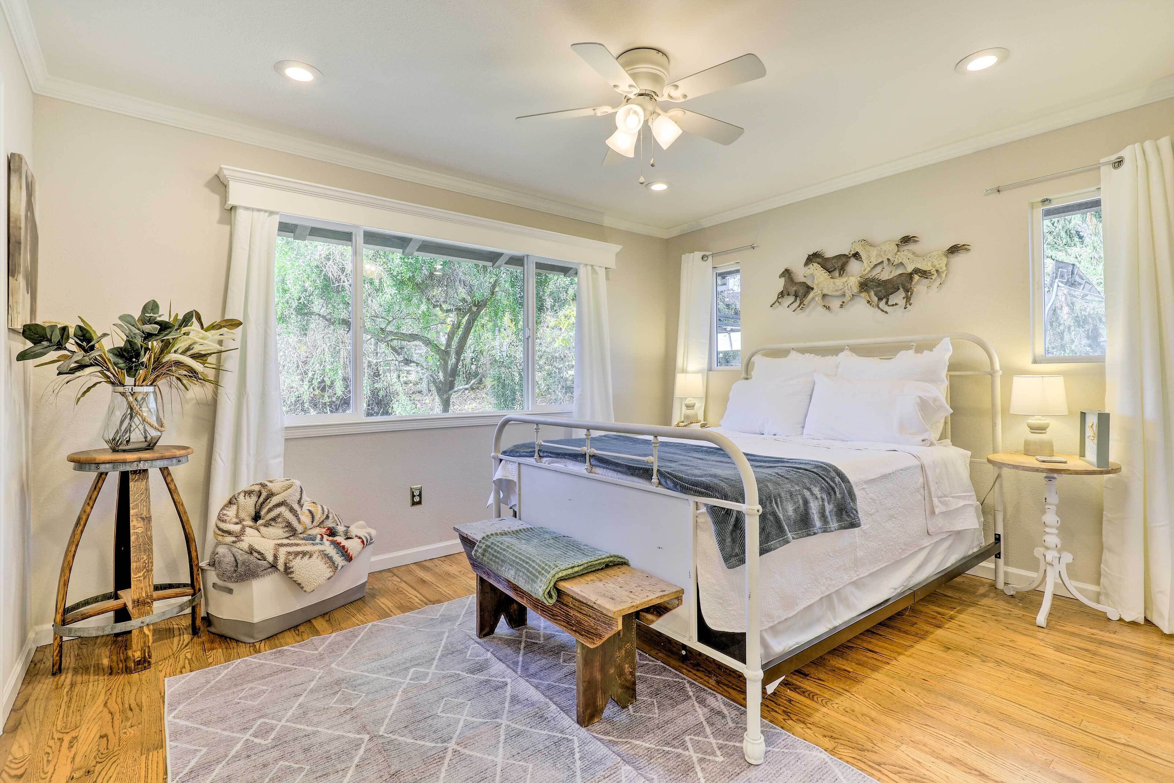 House (3 Bedrooms) | Interior